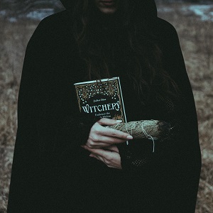 Witchery – Juliet Diaz